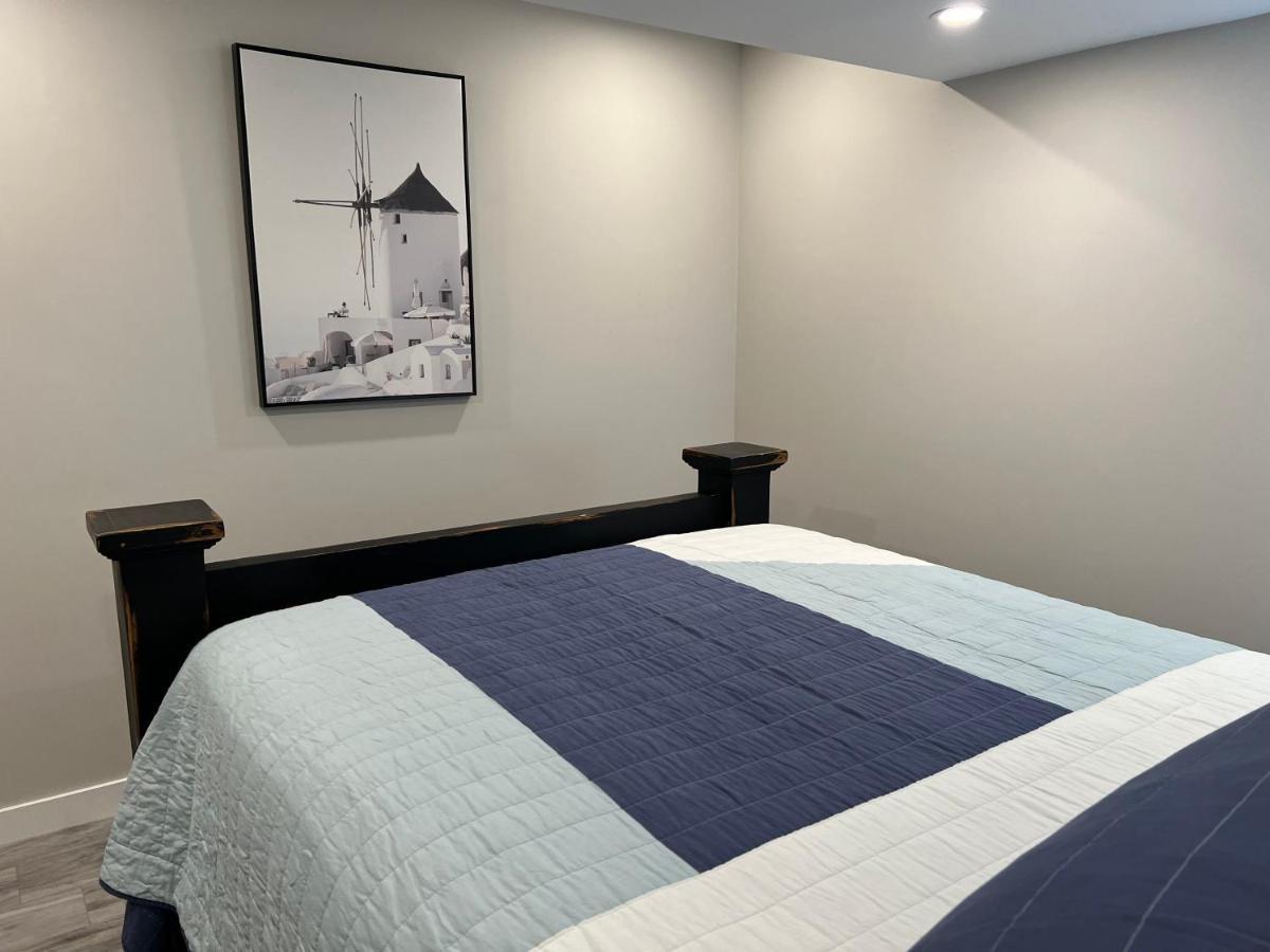 The Croft House - 2 Bedroom 1 Bathroom Suite Burlington Exterior photo