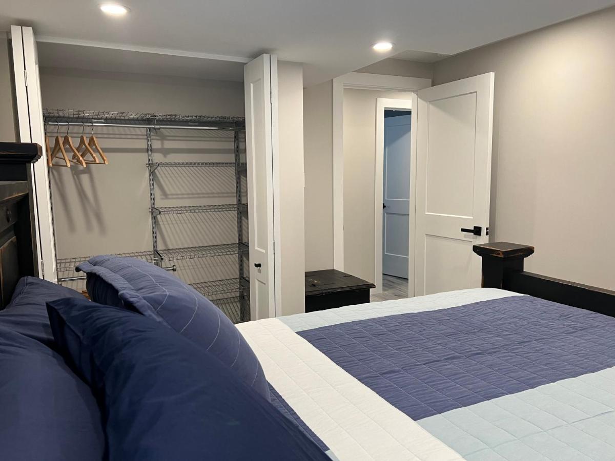 The Croft House - 2 Bedroom 1 Bathroom Suite Burlington Exterior photo